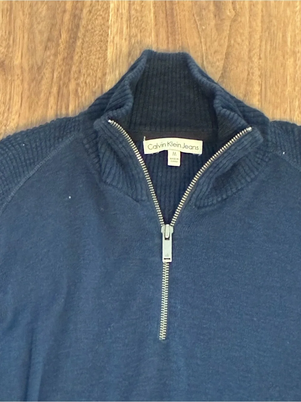 Calvin Klein Jeans stylish half